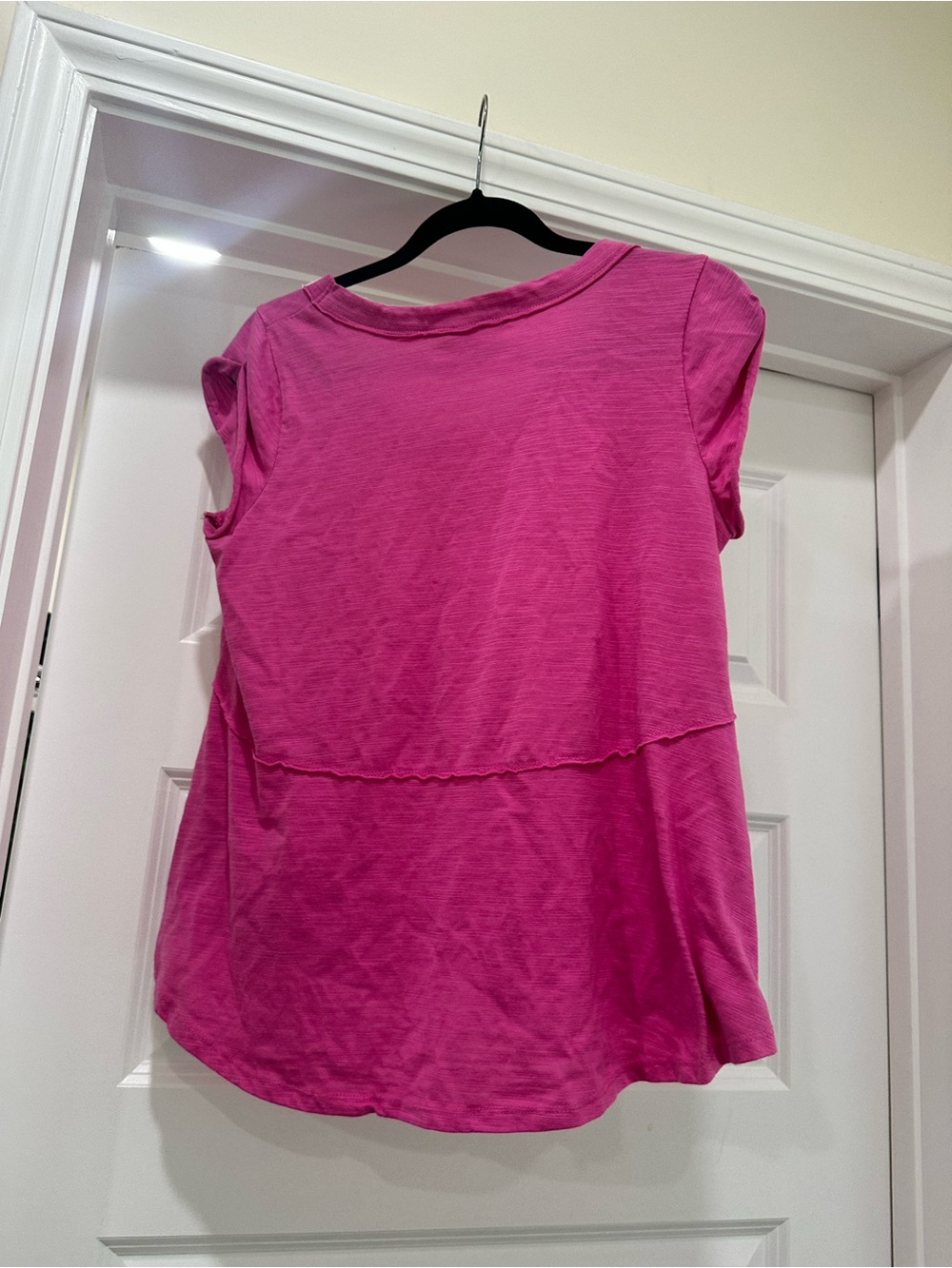 Time and Tru Bright Pink Ruffle Top Size Small - Picture 3 of 4
